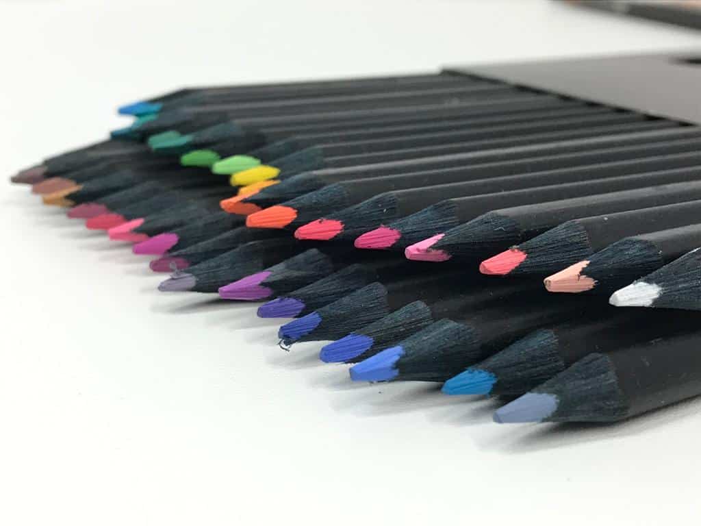 Faber Castell Black Edition: Alle Farben des Regenbogens